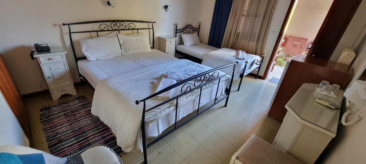 Avaton Hotel Ligourio Esterno foto