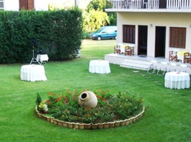 Avaton Hotel Ligourio Esterno foto