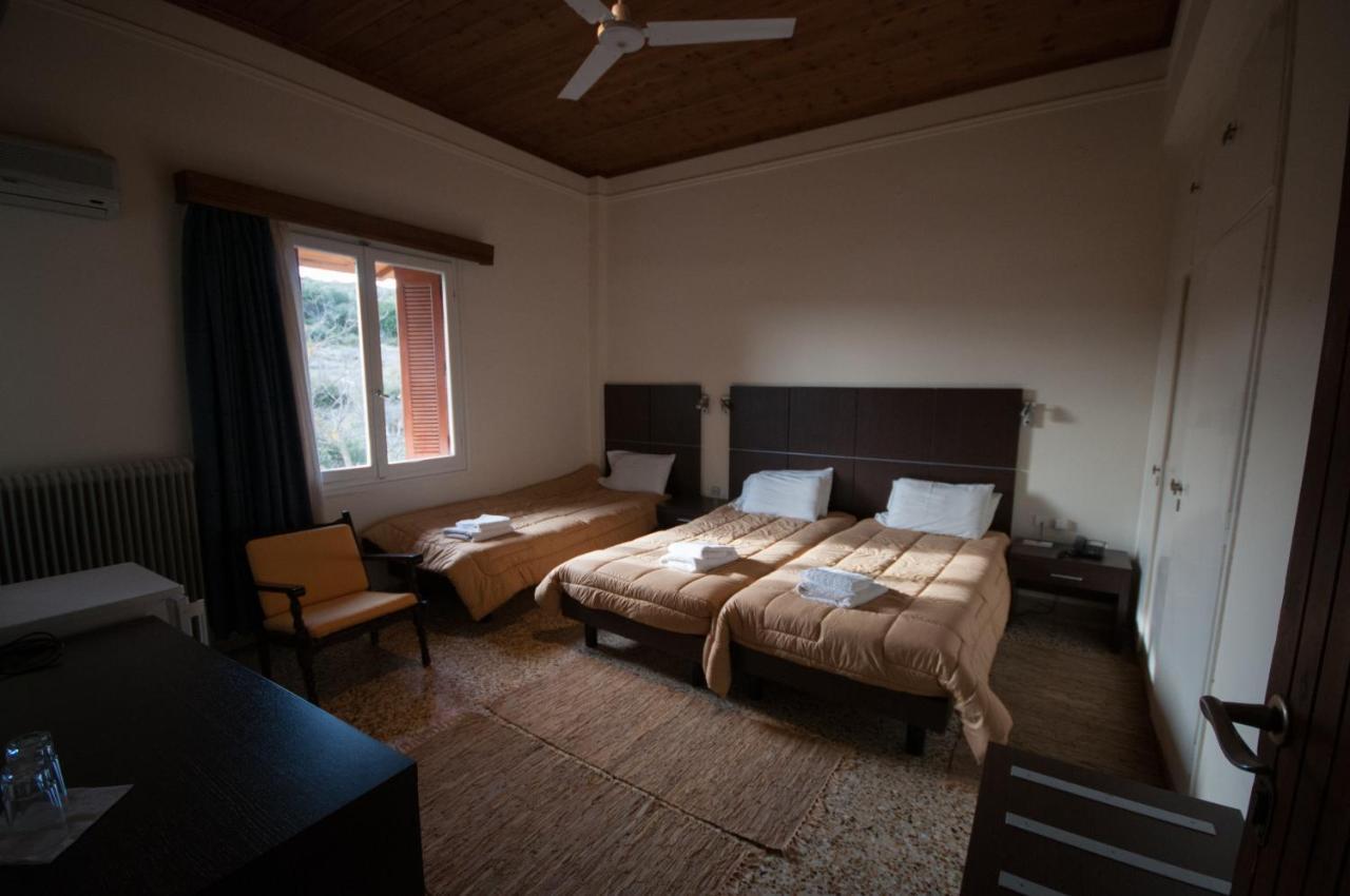 Avaton Hotel Ligourio Esterno foto